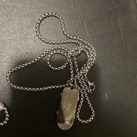 Cute silver color necklace - Picture 3 of 6